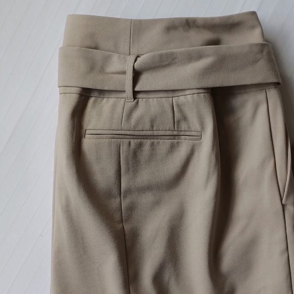 Lane Bryant Cropped Wide Waistband Pant NWT- Sz. 18 - Picture 10 of 10